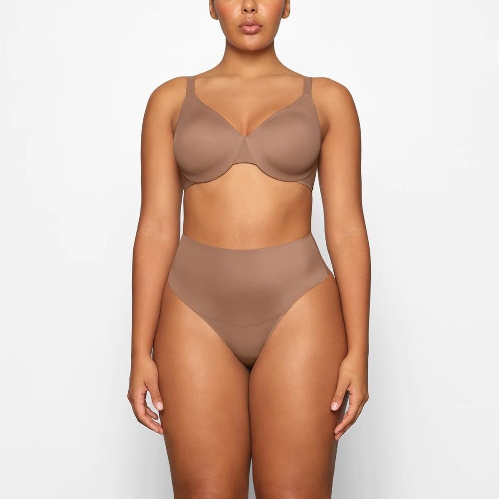 Skims ladies smoothing intimates full coverage bra in sienna color size 40H